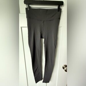 Lululemon Charcoal Grey Leggings, Sz 6, 24” inseam